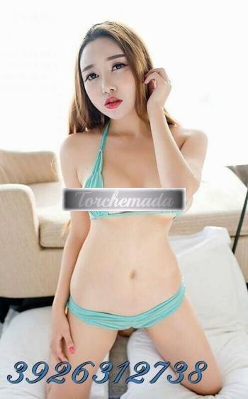 Girl Modella orientale per incontri raffinati  L'Aquila