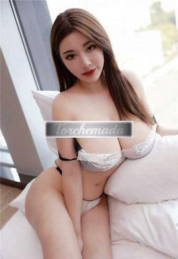 Girl Monella orientale puttana  Monza