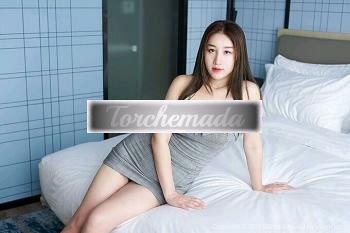 Girl Strepitosa Femmina  Torino