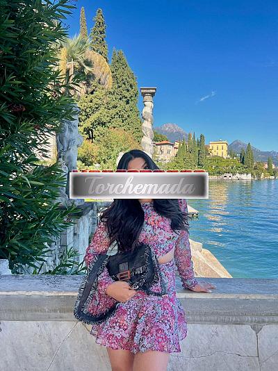 Girl Larissa  Milano