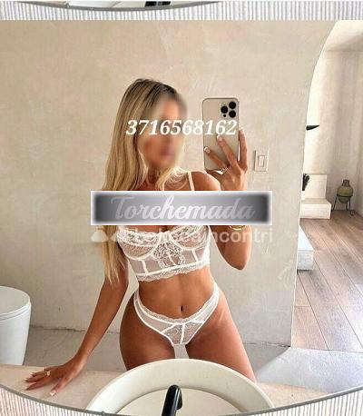 Girl Strepitosa Maestra  Roma