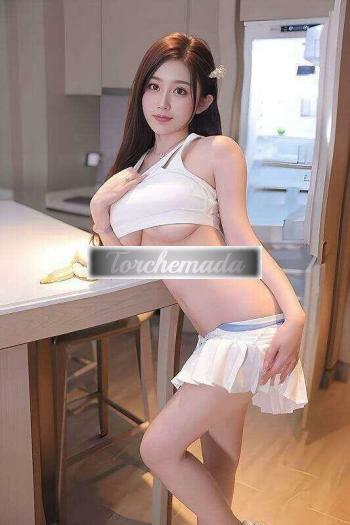 Girl Strepitosa Ragazza  Pavia