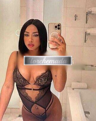 Girl Esplosiva Bambola  Brindisi