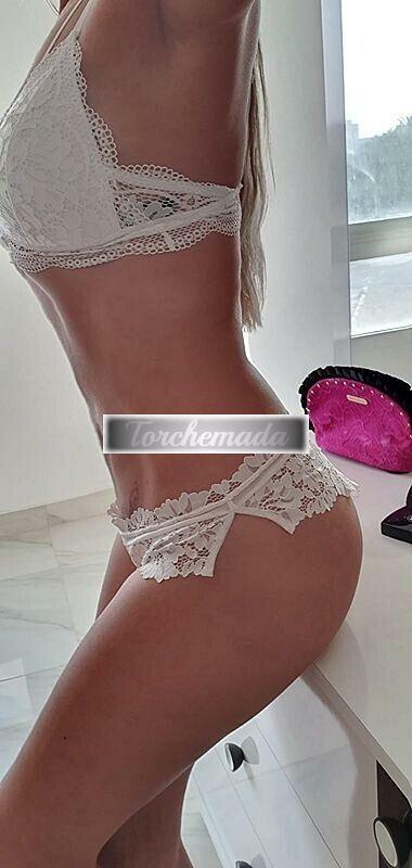 Girl Se vuoi puoi avermi  Bolzano