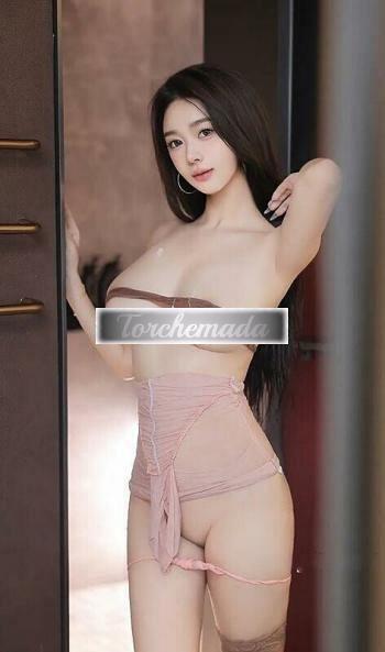 Girl Io lecco bene le palle  Lecco