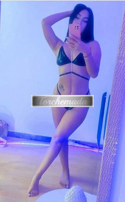 Girl Felina Coinvolgente  Lecce