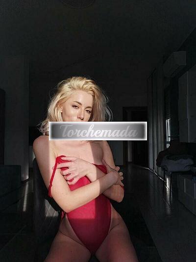 Girl Felina Coinvolgente  Bergamo