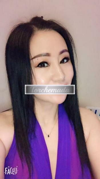 Girl Strepitosa Femmina  Bari