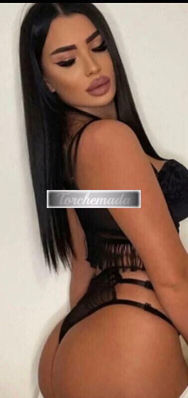 Girl Felina Sirena  Ravenna