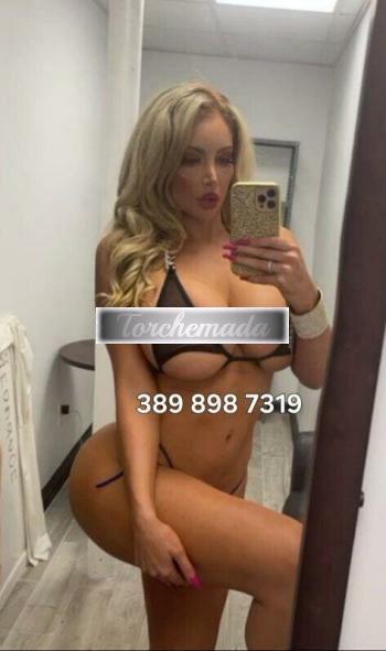 Girl Dea del Peccato  Brindisi