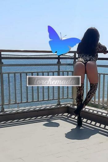 Girl Vogliosa Coinvolgente  Latina