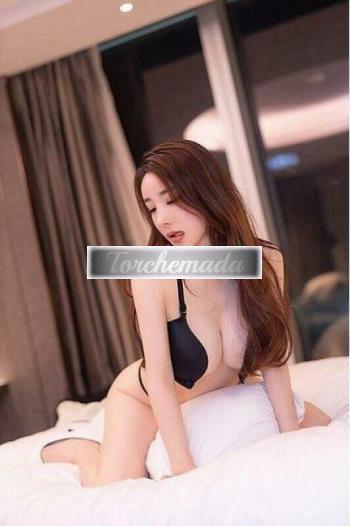 Girl Puttanelle orientali di 23 anni  Padova