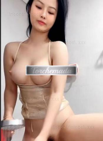 Girl Golosa orientale piena di voglie erotiche  Rovigo