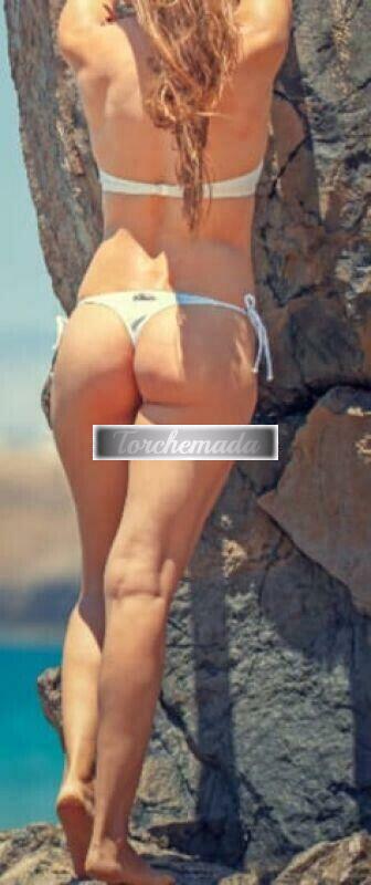 Girl Bellissima Femmina  Milano