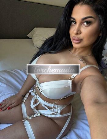 Girl Calda Esibizionista  Salerno