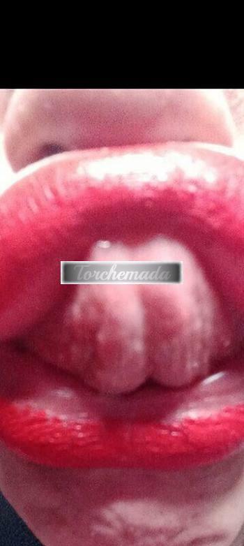 Girl Labbra carnose per pompini unici  Taranto