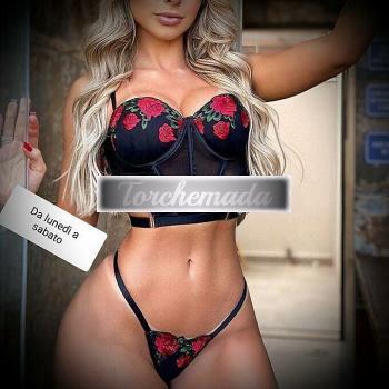 Girl Felina Femmina  Milano