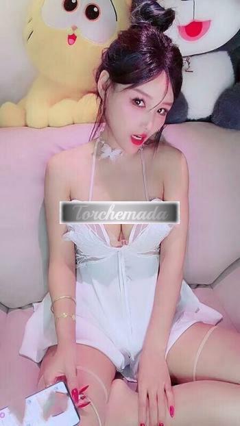 Girl Regina Preliminari Naturali  Como