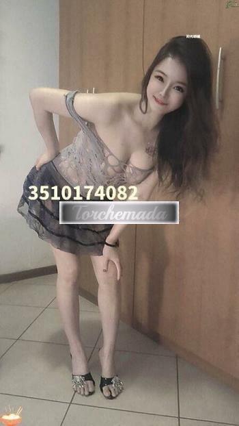 Girl Lingua di Fuoco  Lecco