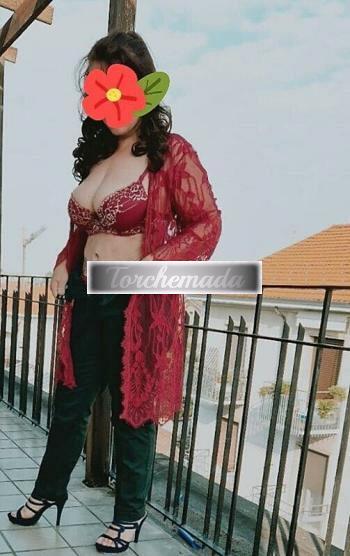 Girl Strepitosa Femmina  Novara