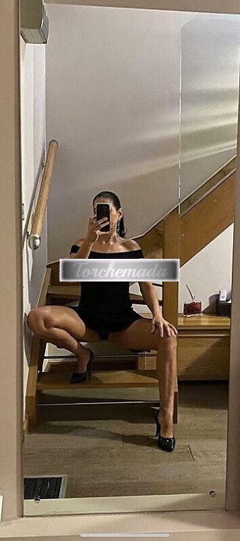 Girl Felina Femmina  Arezzo