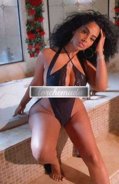 Girl Esplosiva Esibizionista  Napoli