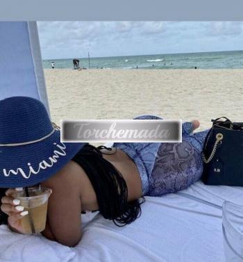 Girl Vieni a cavalcarmi  Pavia