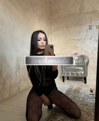 Girl Felina Esibizionista  Asti