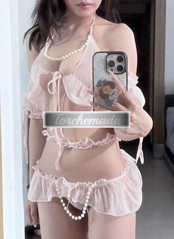 Girl Golosa dalla Corea  Latina