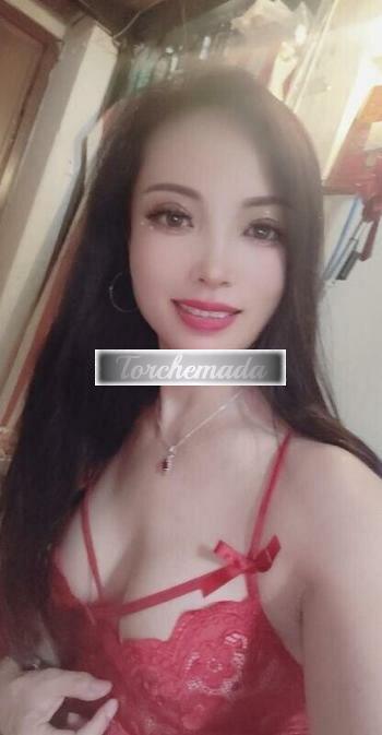 Girl Vieni a farti lucidare la cappella  Alessandria