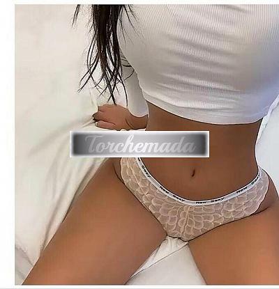 Girl Luna Caliente  Lecco