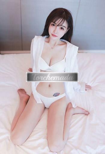 Girl Giovane troietta coreana  Sassari