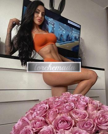 Girl Felina Amabile  Milano