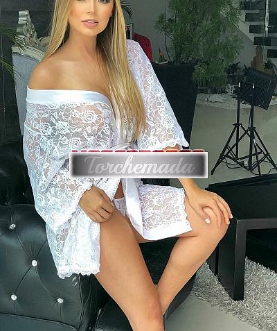 Girl Felina Attrice  Bolzano