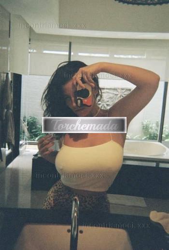 Girl Esplosiva Femmina  Rieti