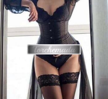 Girl Felina Coinvolgente  Napoli