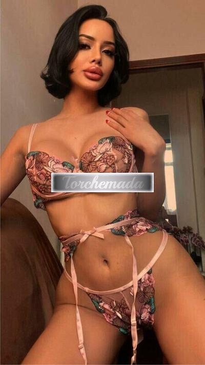 Girl Felina Maestra  Verona