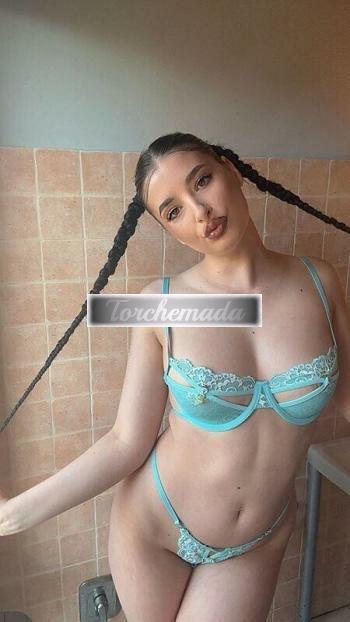 Girl Calda Amabile  Reggio Emilia