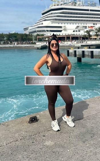 Girl Chanel  Ancona