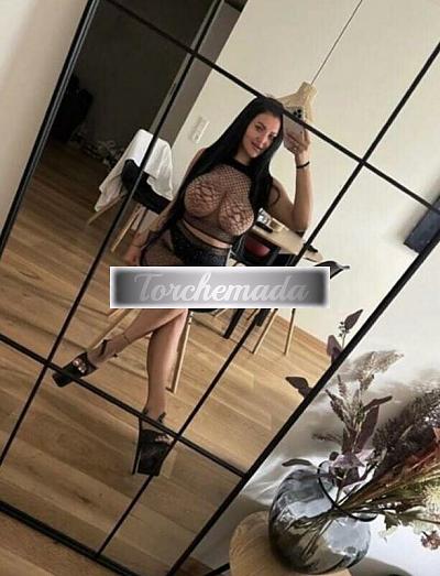 Girl Bella per giochi erotici  Benevento