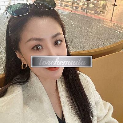 Girl Esplosiva Femmina  Genova