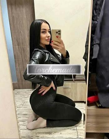 Girl Vogliosa Esibizionista  Lucca