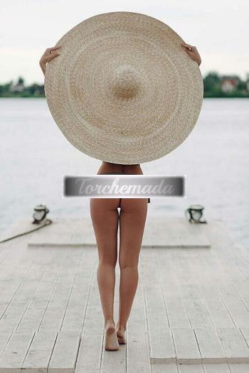 Girl Ho gli ormoni a mille  Verona