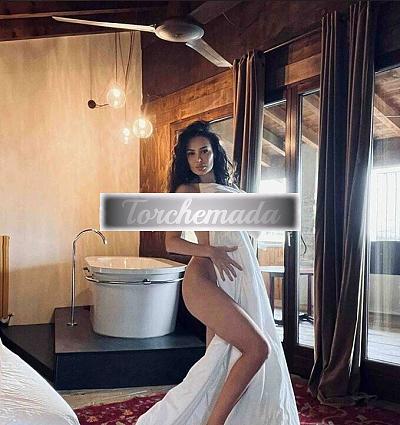 Girl Felina Esibizionista  Rimini