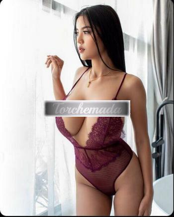 Girl Troia orientale con tre buchetti da sfondare  Foggia