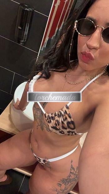 Girl Felina Girl  Ravenna