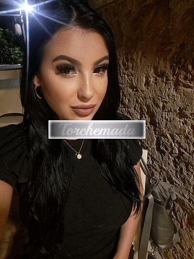 Girl Bellissima Bambola  Bolzano