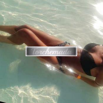 Girl Bellissima Femmina  Milano