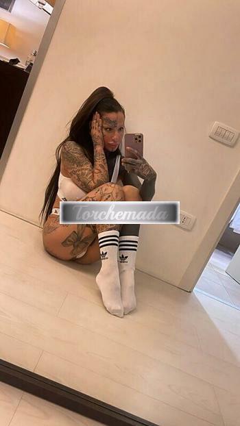 Girl Sexy Esibizionista  Ascoli Piceno