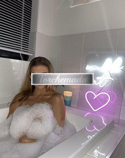 Girl Spettacolare Bambola  Venezia